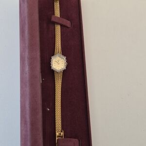 Vintage Jules Jorgensen Quartz Working Elegant Gold Tone Women's Watch